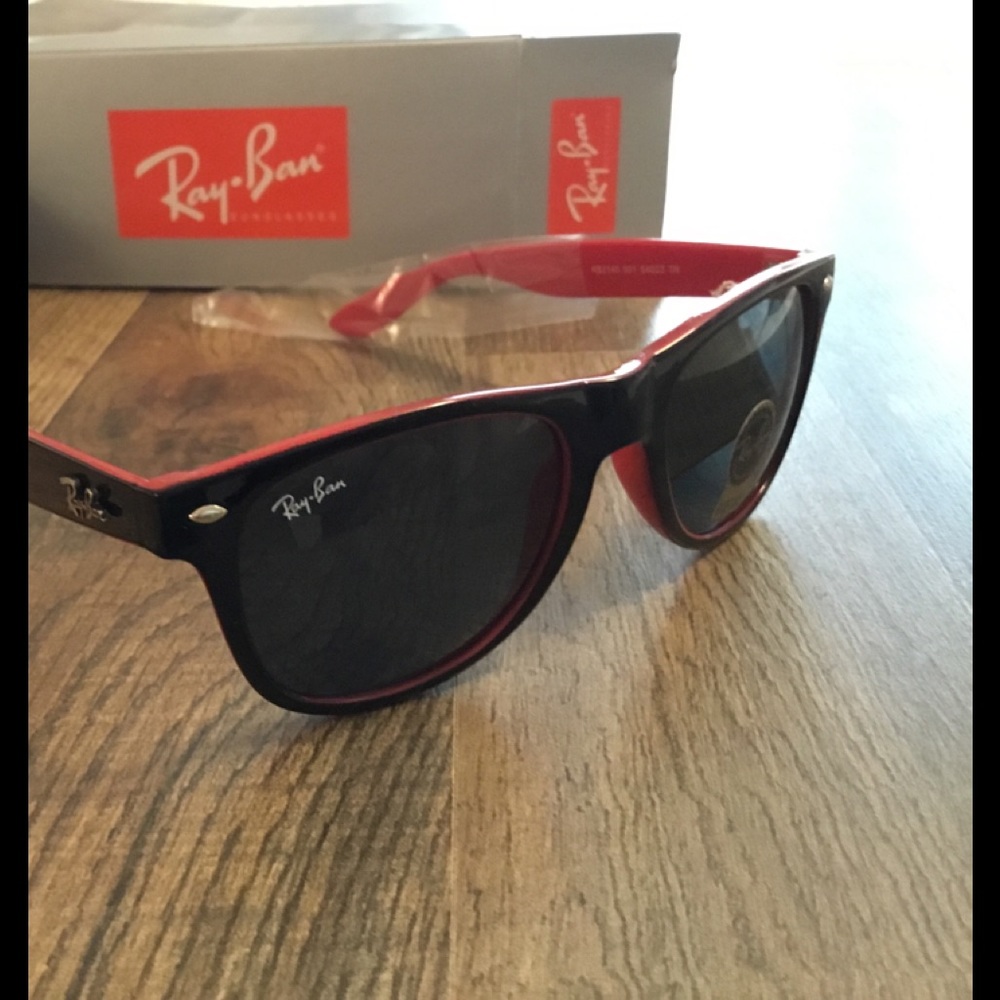 Ray ban